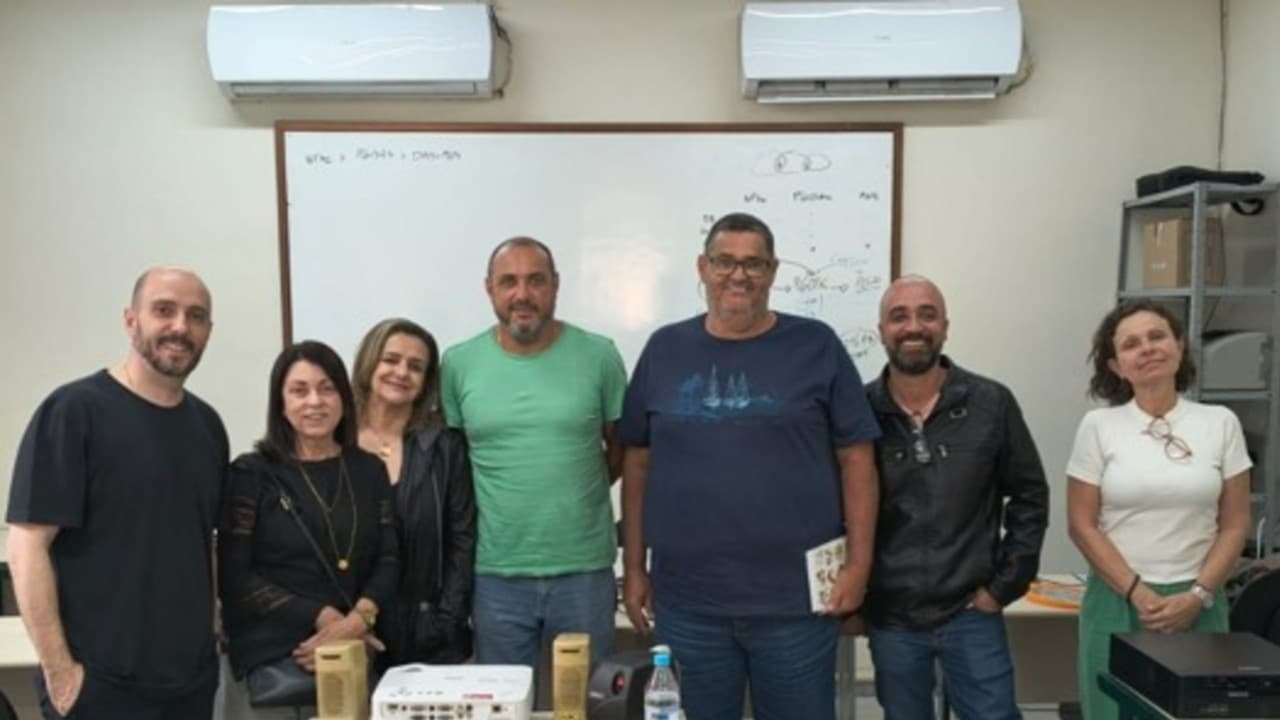 Equipe participante do treinamento realizado em 19 de outubro para utilização do novo Sistema de Inteligência Fiscal de Valença