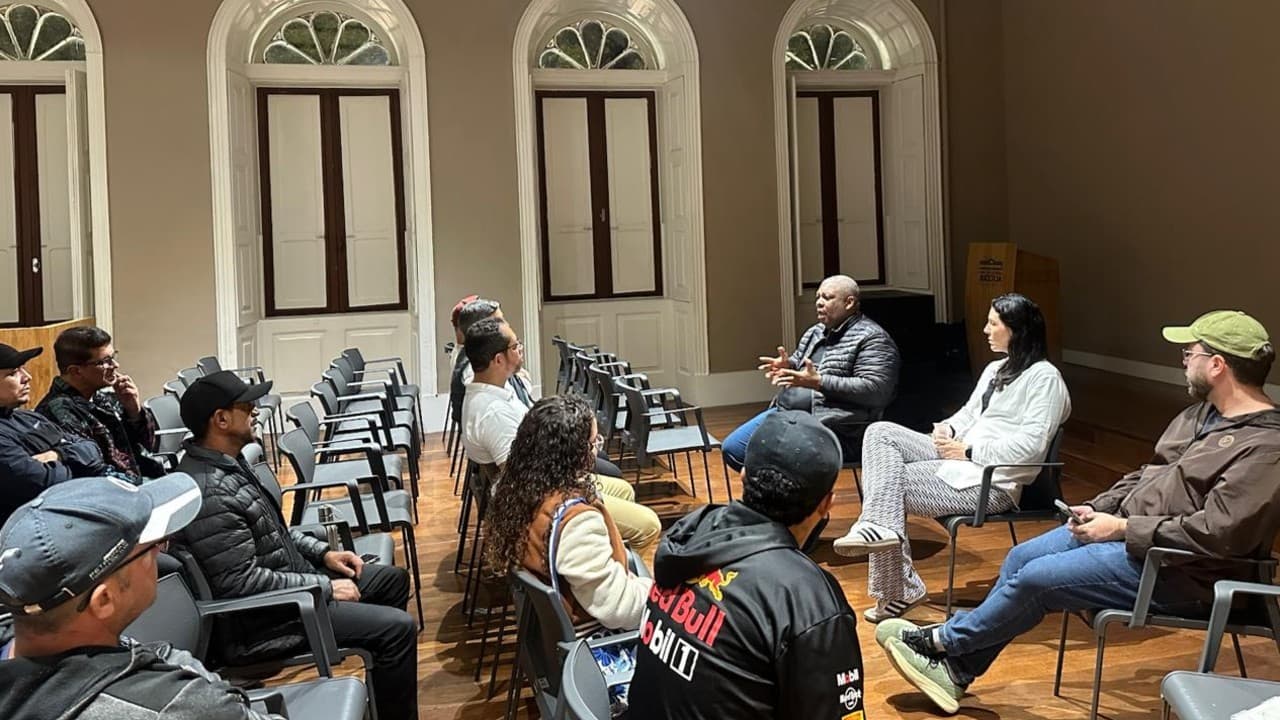 Reunião importante com os agentes de cultura